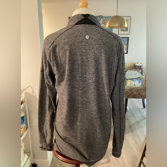 Lululemon Surge Half Zip pullover. Size L. Heathered Black - Picture 4 of 10